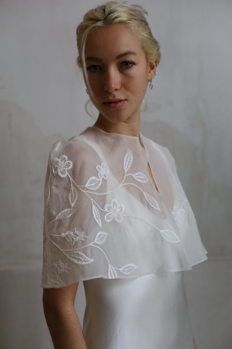 A La Robe Fiore Cape